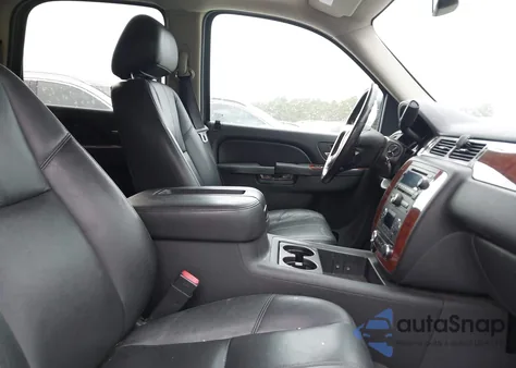 2013 Chevrolet Tahoe Lt z USA, uszkodzony, nr VIN 1GNSKBE07DR350905